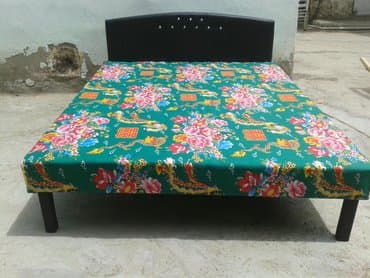 tek kravat gence: Krovat
2 neferlik tezedir hazirlari var — 2