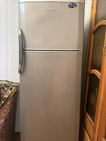 İşlənmiş 2 qapılı Beko Soyuducu Satılır, rəng - Boz, Dispenserli