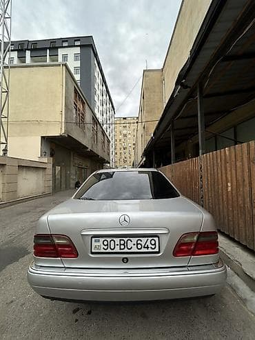 niva kapotu: Mercedes-Benz E-Class (W210) sedan - Ban növü: sedan, 4 qapı - Rəng — 10