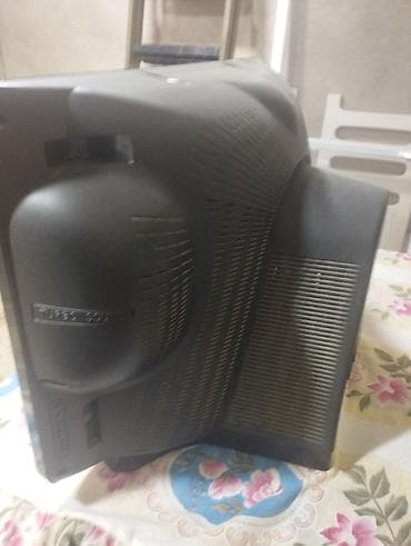 tv box android: LG kineskop televizoru Xüsusiyyətlər: - Ekran: kineskop (CRT) — 2