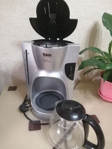 Кухонные плиты и варочные поверхности: Кофеварка Fakir, Капельная — 2