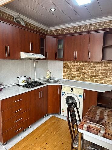 Mətbəx mebeli satılır 150₼. Ölçü 2/1.95. Üzərində qaz moyka