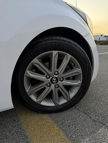 Avtomobil satışı: Hyundai Accent: 1.4 l | 2014 il Sedan — 10
