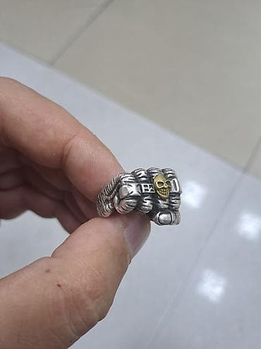 buji: - Material: 925 sterling gümüş (üz daxili “925” damğası görünür) - — 2