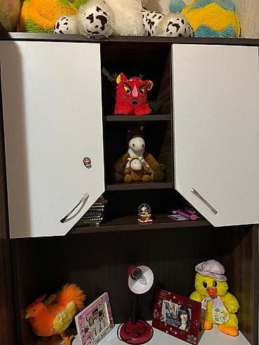 Oğlan və qız üçün, Yazı masası — 2