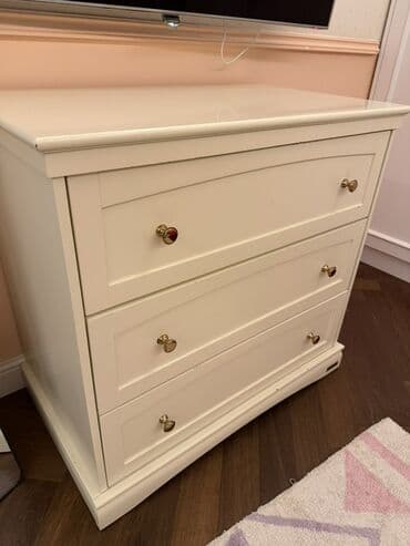 Спальные гарнитуры: Без зеркала — 1