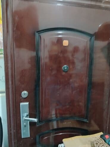 Balıq qulağı: İşlənmiş Metal Həyət darvazası, Yana açılan — 1