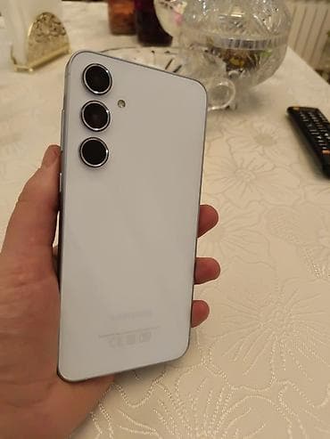 notebook 16gb ram: Samsung Galaxy A55, 128 GB, rəng - Ağ, Simsiz şarj — 1