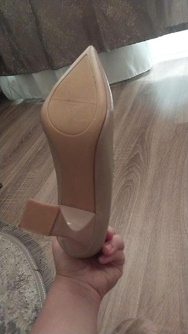 eyaqabı: Ölçü: 36, rəng - Bej, İşlənmiş — 2