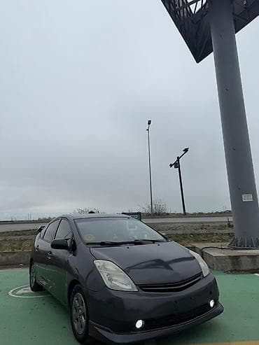 235 45 17 type 1: Toyota Prius: 1.5 l | 2008 il Hetçbek — 2