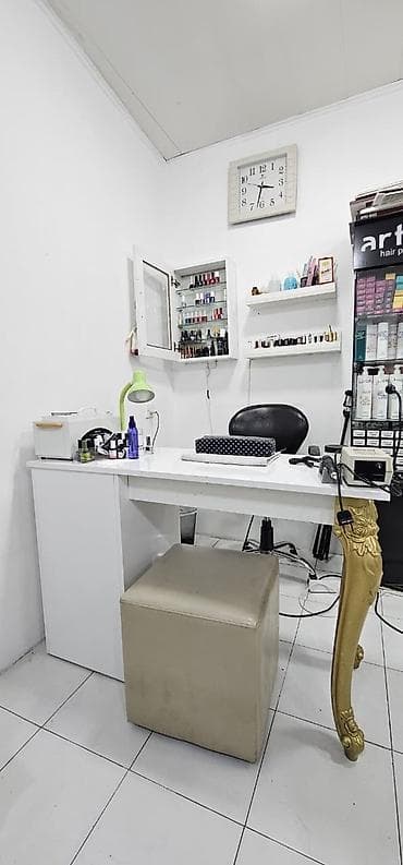 Manikür üçün masa