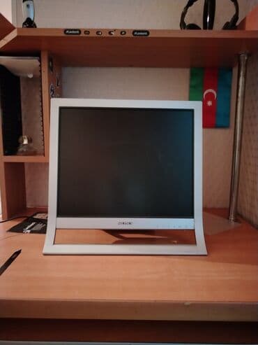 benq e700 lcd monitor: Tecili Satılır — 3