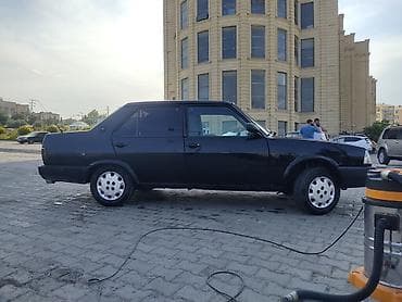 Model: Tofaş Şahin (sedan) Rəng: Qara Kuzov: 4 qapı, arxa ötürücü — 4