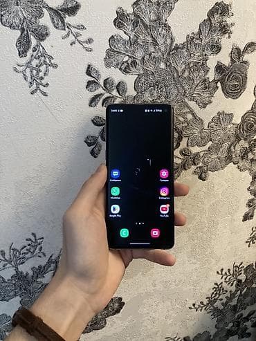 bluetooth usb: Samsung Galaxy S10, 128 ГБ, цвет - Черный, Беспроводная зарядка — 8