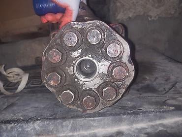 komputer şəkilləri: Mersedes Boyuk mawinnarin enwesidi. Hidravlik nasos/motor (orbital — 4