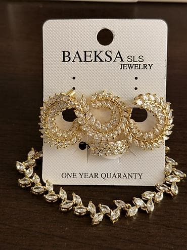 Jewelry dəsti - Dizayn: Yarpaq motivli, dairəvi forma ilə işlənmiş