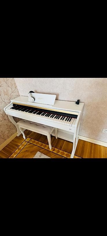 elektron kitab satilir: Elektropianino 750azn. Teze kimidir 6 ay əvvəl alınıb. Ünvan Nərimanov — 1