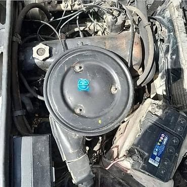 ucuz maşin: Model: LADA 2104 (universal kuzov) Rəng: qara Yanacaq: benzin Ötürücü — 8