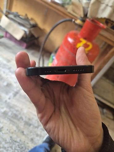 iphone 7 jet black: IPhone 13, 128 GB, Qara, Face ID — 5