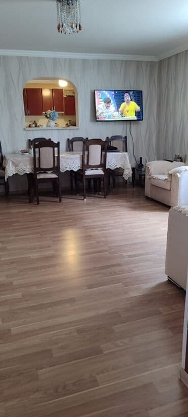 hökməlidə: Hökməli arkasından keçdikdə 200 metr yuxarıda 2 mərtəbəli ev satılır — 12