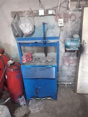 massaj xidmeti: Tecili teker avadanliqlari satilir 1 eded 1 tonluq boyuk kampressor — 4