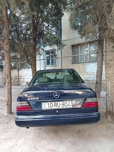 mercedes e class: Mercedes-Benz E 230: 2.3 l | 1990 il Sedan — 2