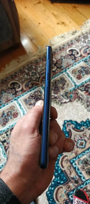 Salam telefon normal vezyetdedir temirde olmuyu ekrani deyiwmiyib lalafo.az -da Salam telefon normal vezyetdedir temirde olmuyu ekrani deyiwmiyib