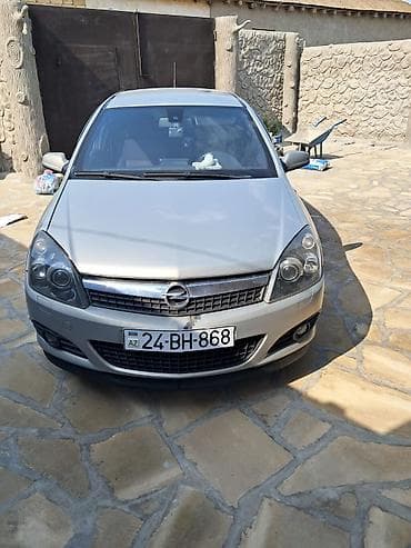 masın satısı: Opel Astra H – 5 qapılı hetçbek Xüsusiyyətlər: - Kuzov: 5 qapılı — 6