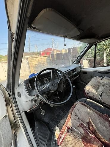 hundai maşın: Yükdaşıma üçün qapalı furqonlu yüngül yük maşını - Kuzov: qapalı — 7