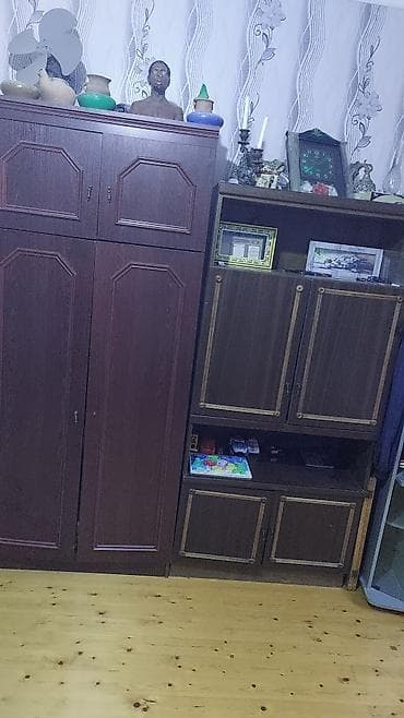 qapi ustu: Mebel dəsti – qonaq otağı üçün şkaf və vitrindən ibarət - Material — 2