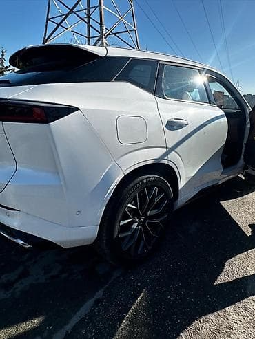 Motonəqliyyat: Unize Avtomobilin interyeri: - İkiqat panorama şüşə tavan, salonu — 10