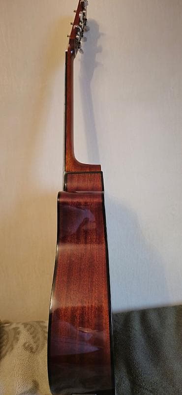 Qarmonlar: Akustik gitara, Fender, 6 sim, İşlənmiş, Ünvandan götürmə — 4