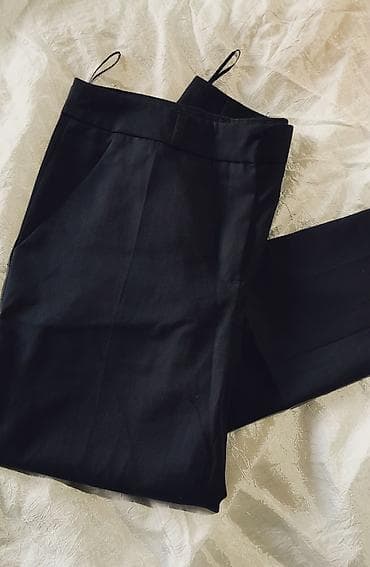 Qara klassik şalvar.(36/S bədənə gedir)
(Gəncə)