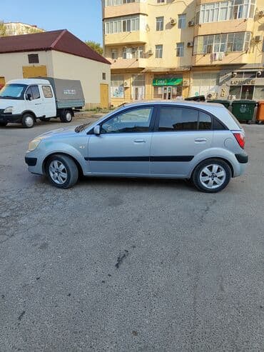 kia sportec: Kia Rio: 1.4 l | 2005 il Hetçbek — 5