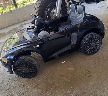 elekt: Uşaq üçün elektrikli ride-on avtomobil – Audi R8 Spyder (qara) - — 2