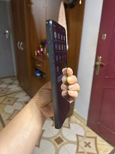 philips xenium w632: Redmi smartfon - Model: Redmi (arka paneldə “Redmi” loqosu). Arxa — 7