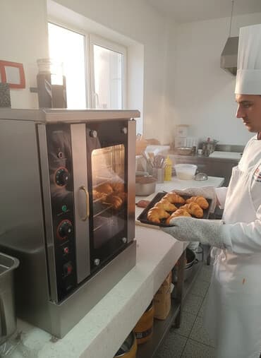 Şirniyyət üçün, Elektrik