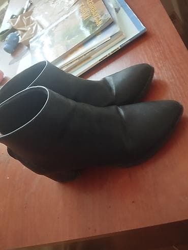 ugg bakü: Ölçü: 36, rəng - Qara, İşlənmiş — 2