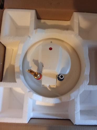 Ariston 50 l, Yeni, Kredit yoxdur, Ödənişli çatdırılma