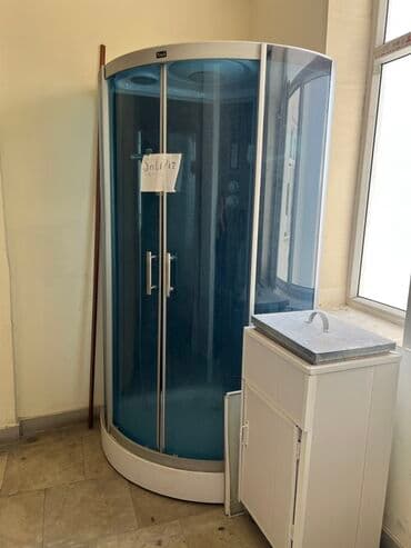 su tenzimleyici: Üstü qapalı kabina, Künc üçün — 2