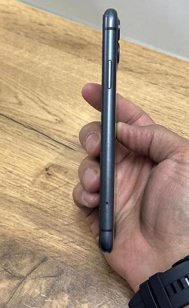 IPhone 11, 128 GB, Space Gray, Face ID — 6