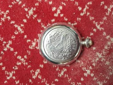 Mexaniki Əntiq saat 1 il, Paslanmayan polad