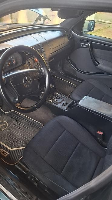 Мототранспорт: Mercedes-Benz C-Class: 1.8 л | 1997 г. Седан — 8