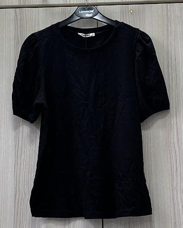 Qadın t‑shirt Yenidir, Etiketi üzərində. Ölçü: S Baki ve Sumqayita — 2
