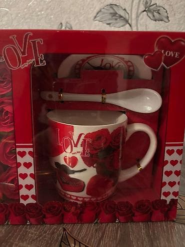 8 marta hediyye: Hədiyyə dəsti – “Love” temalı Komplekt: - Peluş ayıcık: qırmızı — 3