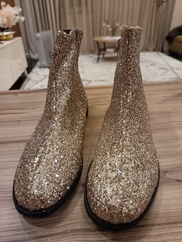 qadın bot: Ölçü: 43, Yeni — 4