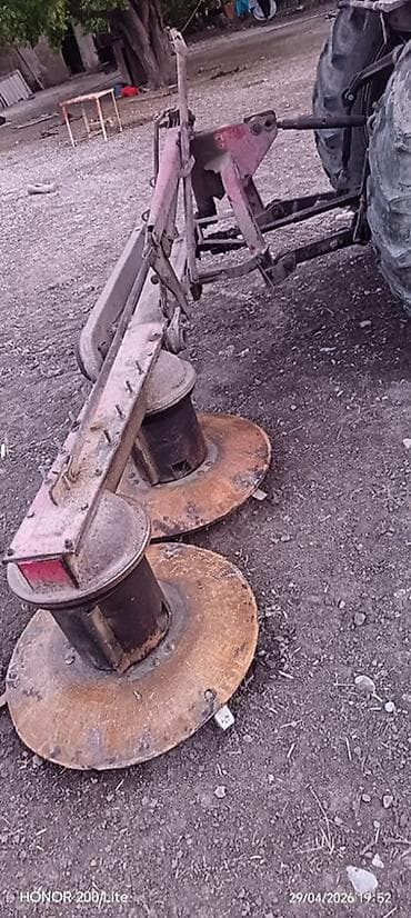 bağ traktoru: Tıraxdır Satılır T 28 Təkər təzə dəyişilib yan güzgüsü taxılmıyıb — 6