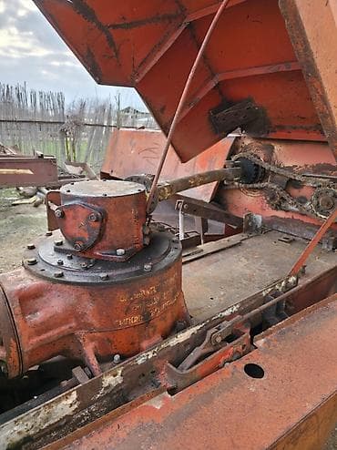 traktor te 28: Məhsul: Ot-pres (kənd təsərrüfatı üçün qoşqu tipli balya presi) — 7