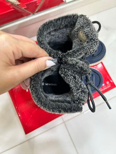 32 razmer: Uwaq polsapawkisi 10azn satilir 24 razmerdi içi qalin tukludu LC — 4