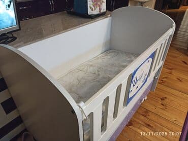 usaq ucun sekiller: Oğlan üçün, Dördbucaq, Beşik, Matras ilə, Yellənmə mexanizmsiz — 4